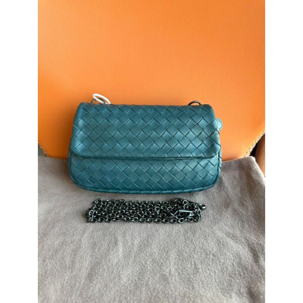 Bottega Veneta Women Pre-Loved Bag Very Good Condition